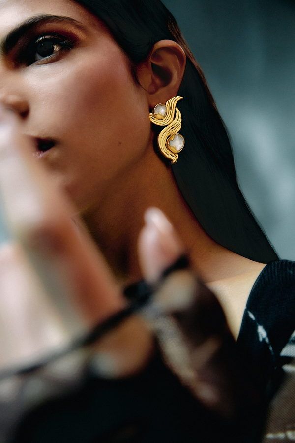 Pendientes Meteorite