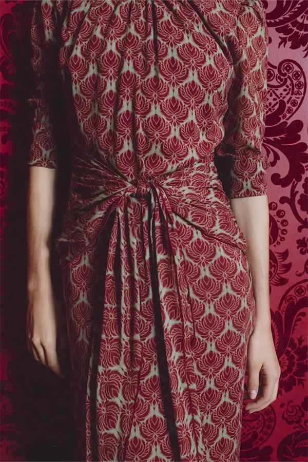 Vestido Samurai Hojas Midi Estampado Verde y Teja