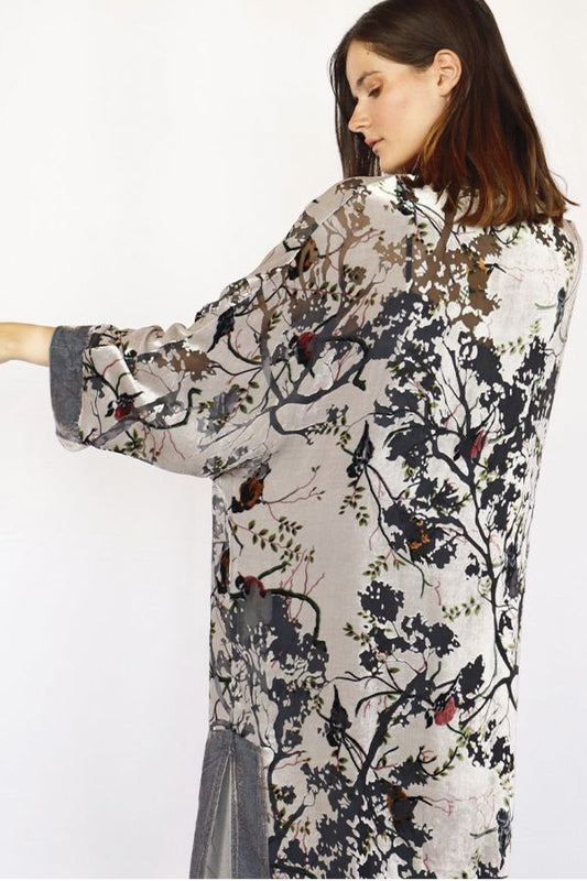 Abrigo Kimono Mimosa Largo Estampado Gris