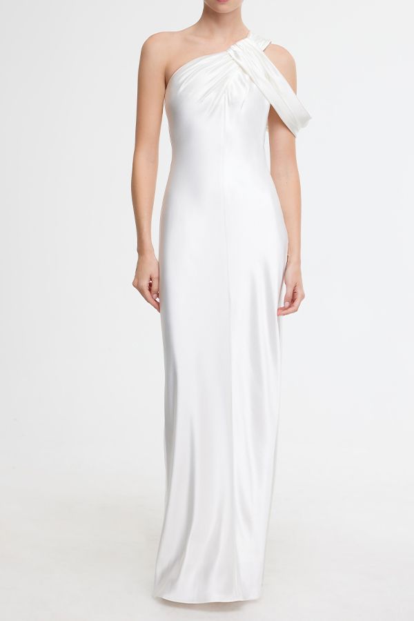 Vestido Ashborne Largo Blanco Detalle Cola