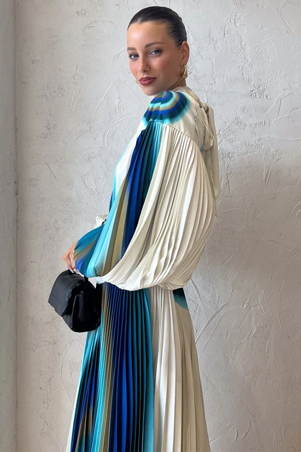 Vestido Una Midi Plisado Estampado Perla