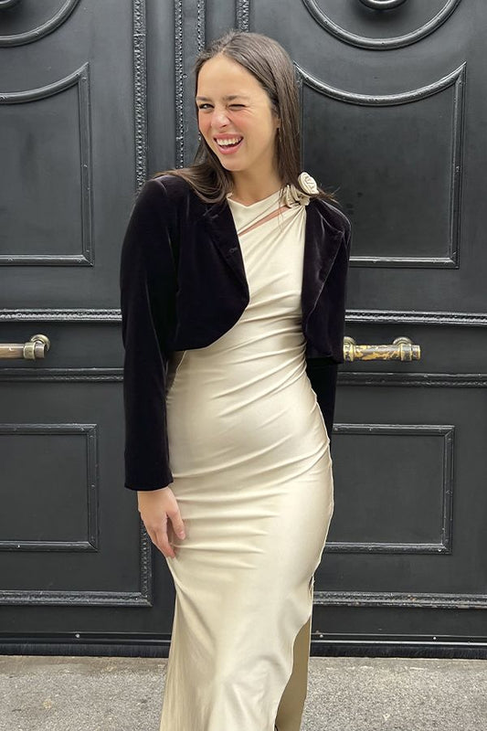 Chaqueta Corta de Terciopelo Negro