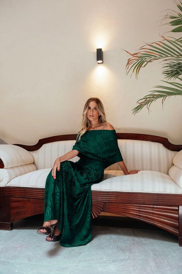 Vestido Carmen Esmeralda con Capa