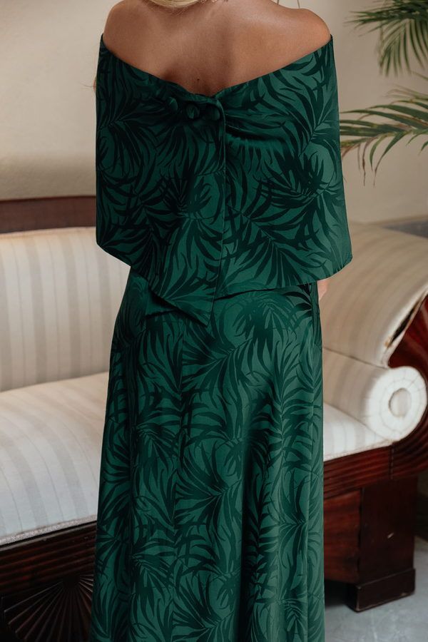 Vestido Carmen Esmeralda con Capa