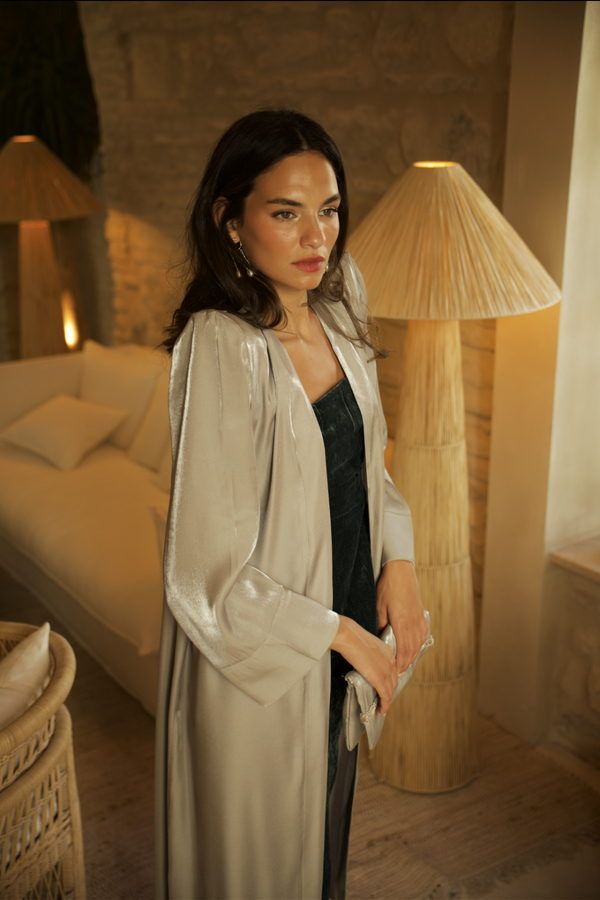 Kimono Satinado Gris