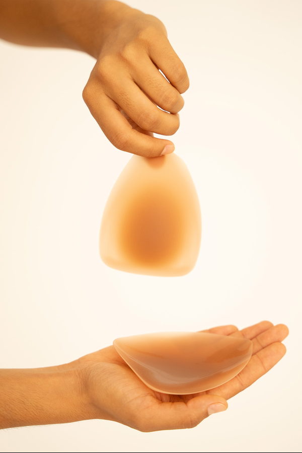 Pezoneras Triangulares de Silicona - Sin Adhesivo